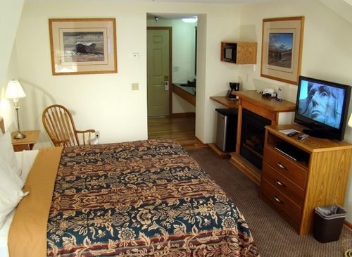 Roosevelt Mount Rushmore Inn